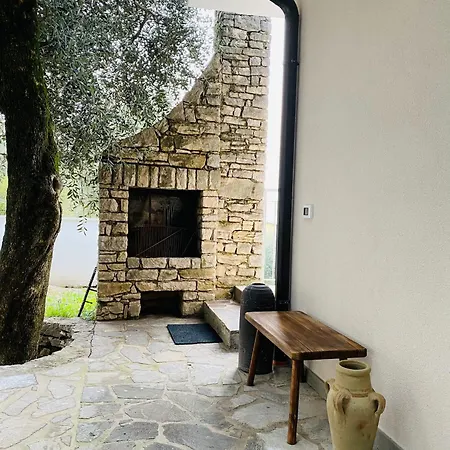 아파트 Holzi 브렌조네 술 가르다