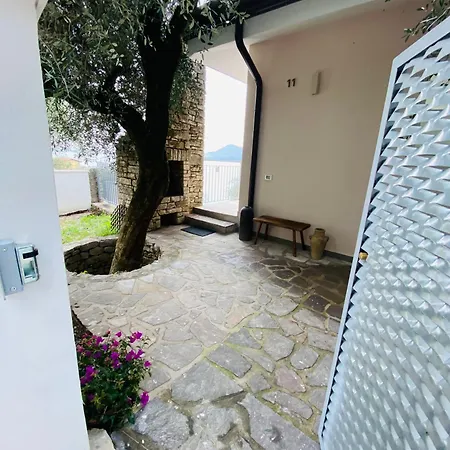 Holzi Apartamento Brenzone sul Garda
