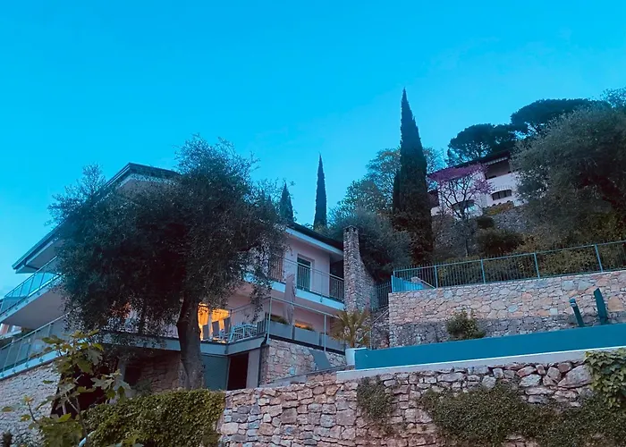 Holzi Διαμέρισμα *